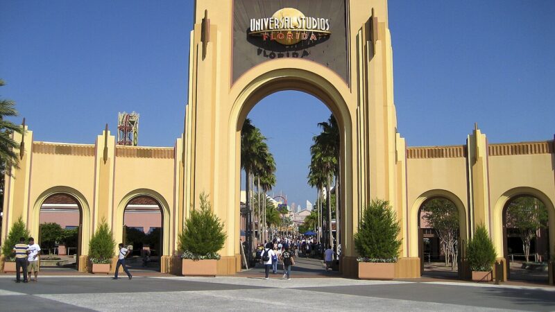 Universal Entrance