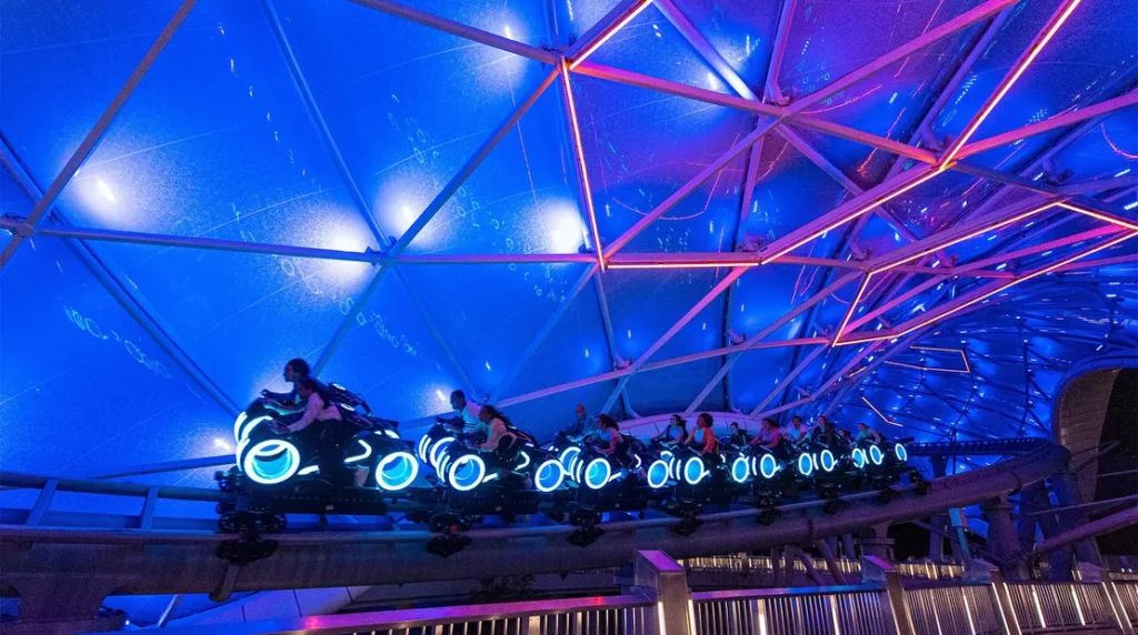 Best rides in Walt Disney World / Tron Lightcycle / Run
