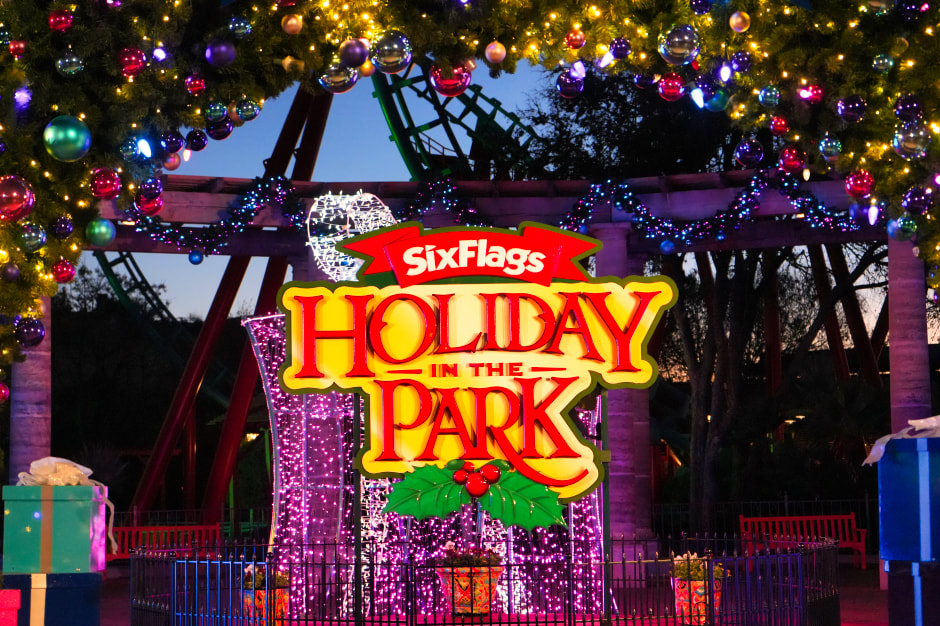 Six Flags Holiday in the park